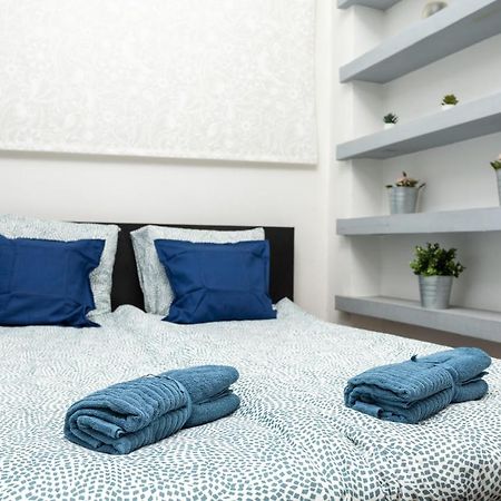 Blueberry Apartment At Buda Castle Boedapest Buitenkant foto